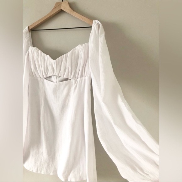 Brand: RUMER from Sak's Fifth Avenue white cotton mini. - Picture 6 of 8